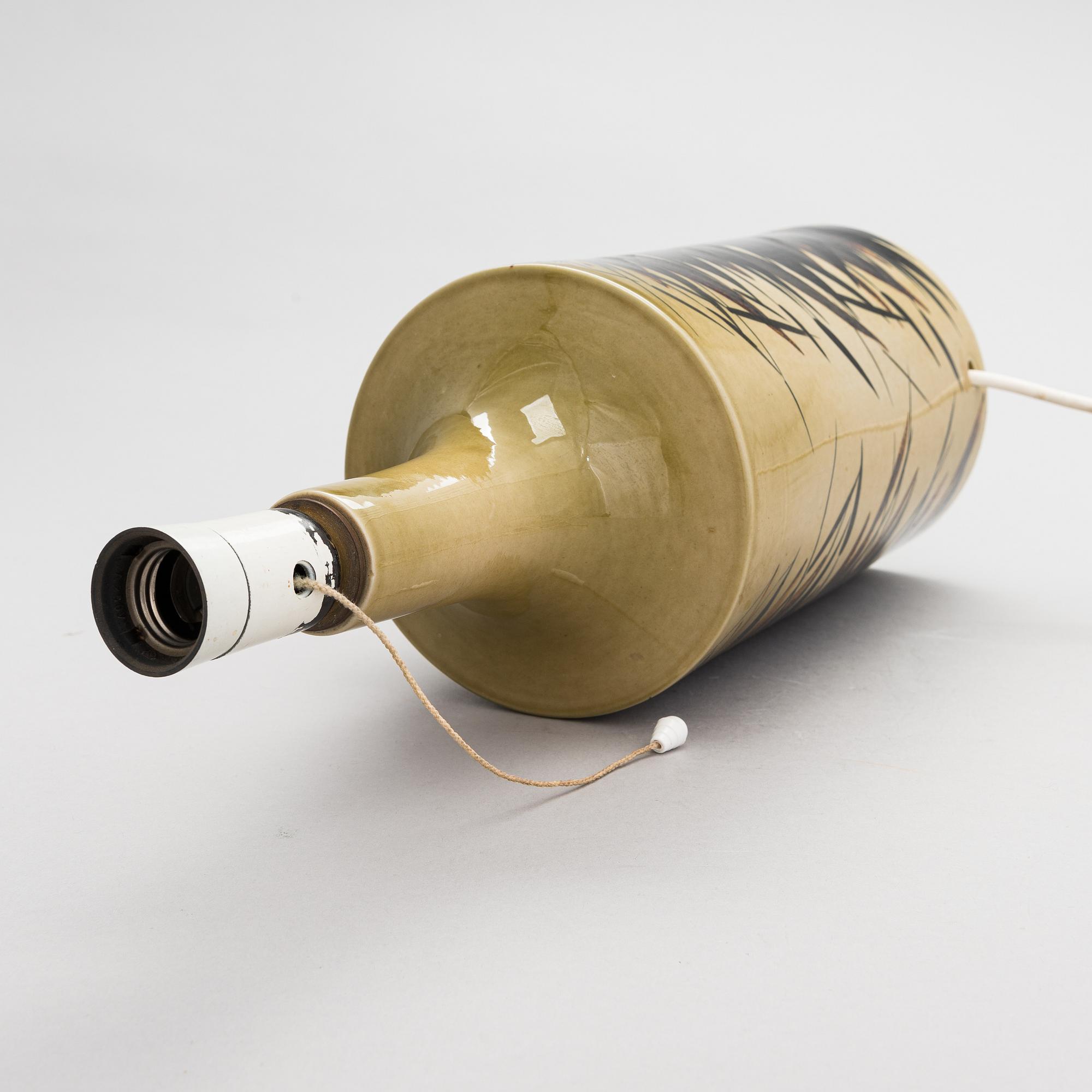 Gunvor Olin-Grönqvist, A ceramic table lamp, signed Arabia GOG/IP.