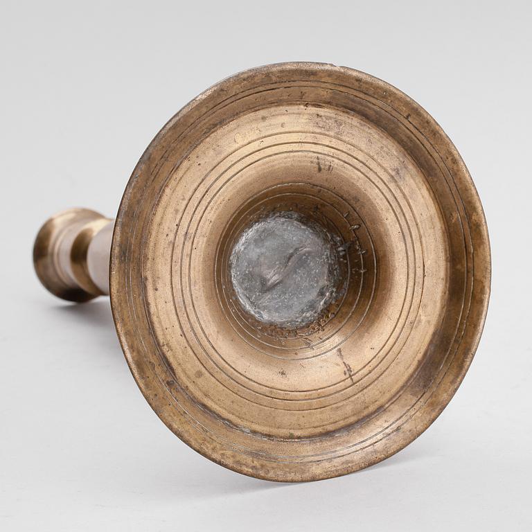 LJUSSTAKE, mässing, 1500-tal.