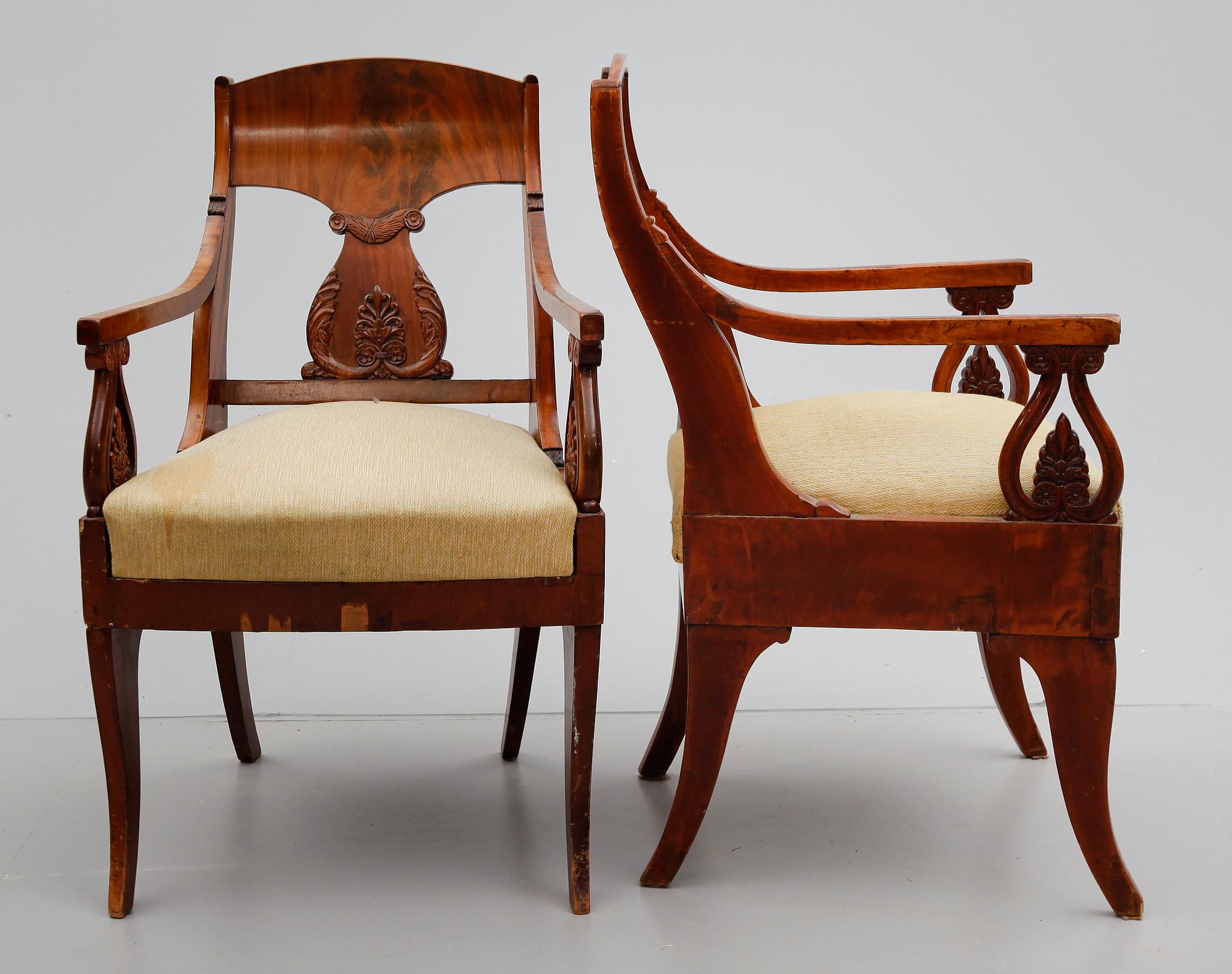 KARMSTOLAR, 1 par, Ryssland/Baltikum, 1800-talets första hälft.