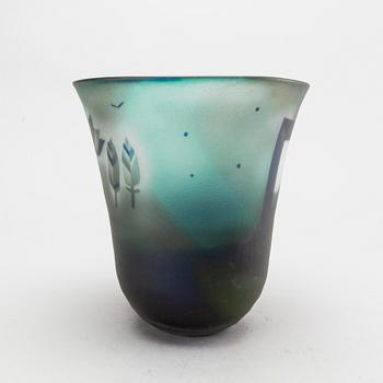 BERTIL VALLIEN, a glass bowl, for Kosta, unique, signed.