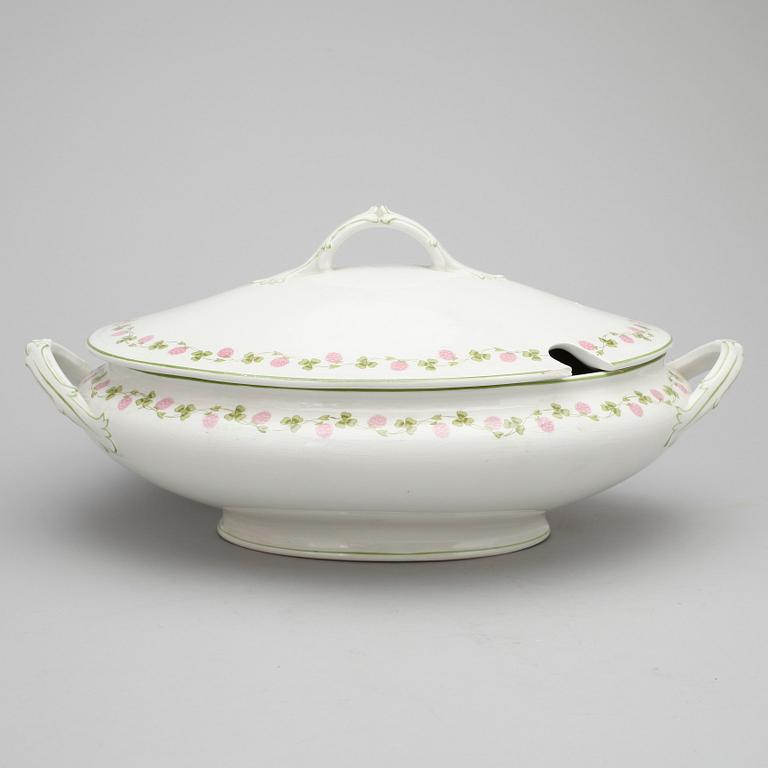 SERVISDELAR, ca 33 delar, porslin, Gunnar Wennerberg, Gustavsberg, 1900-talets första hälft.