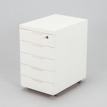 Alvar Aalto, laatikosto, malli 297, Artek, 1960–70-luku.