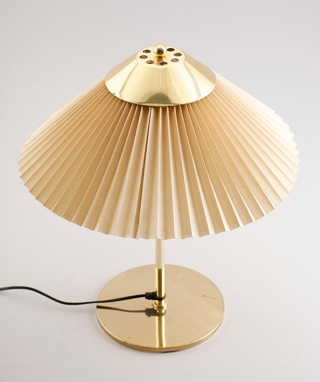 BORDSLAMPA, Danmark, 1900-talets andra hälft.