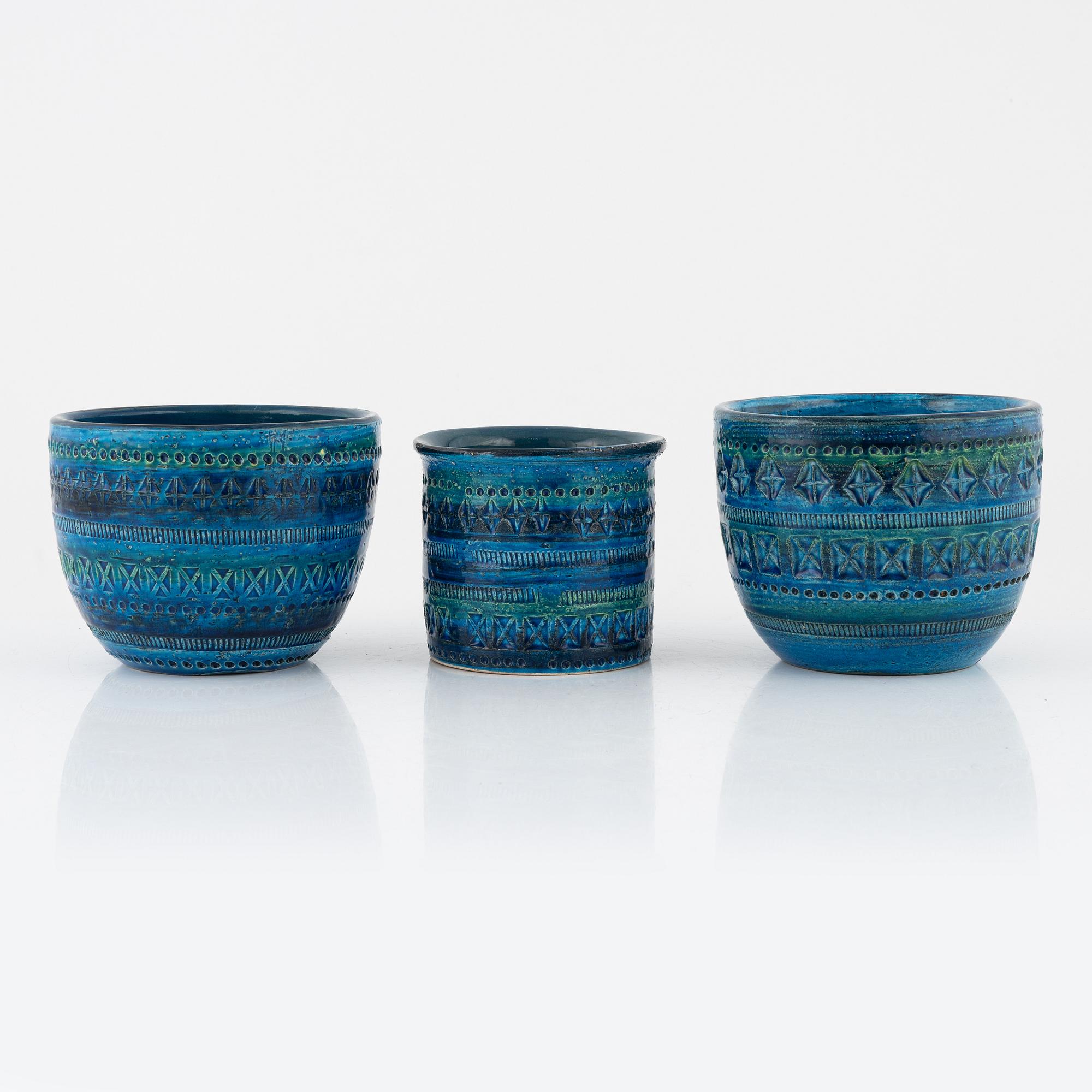 Aldo Londi, three 'Rimini blu' pots for Bitossi, Italy.