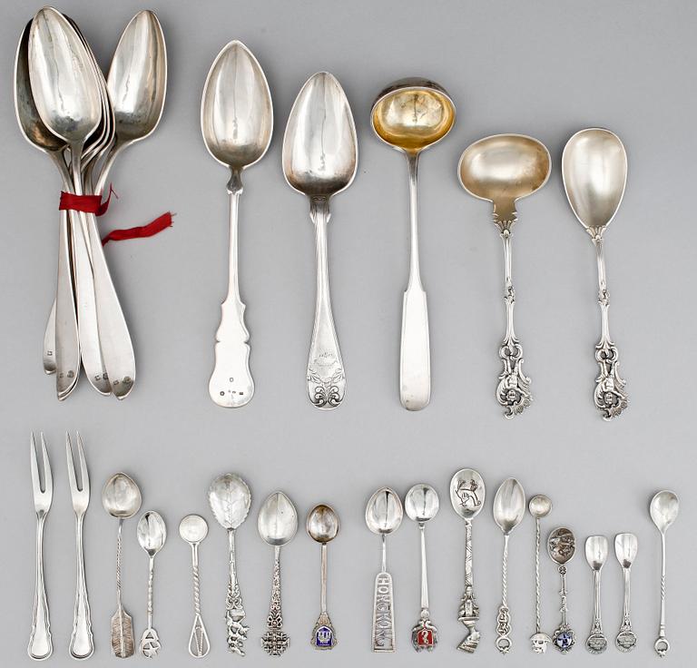 PARTI BESTICK, silver, flertal länder, bla Polen, 1830-tal till sent 1900-tal. Vikt ca 800 gram.