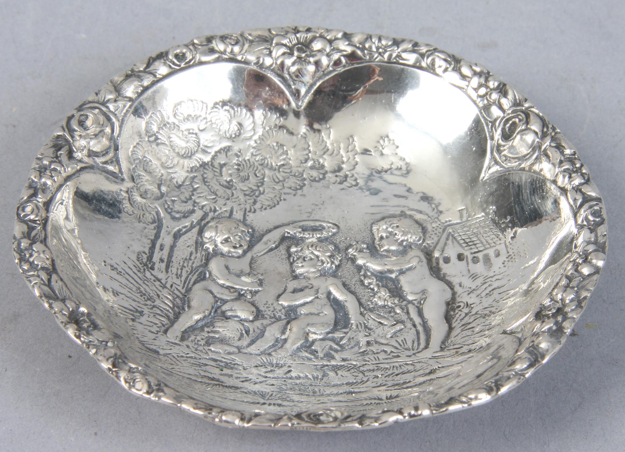 PARTI SILVER, 10 st, bl a Kina, 1900-tal. 314 gram.