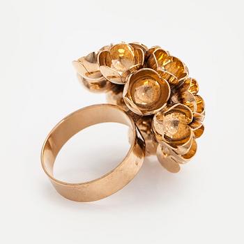Liisa Vitali, sormus, "Kevät", 14K kultaa, Westerback, Helsinki 1973.