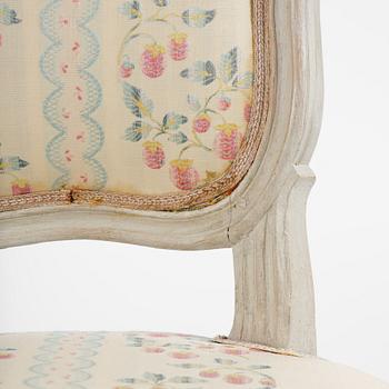 A pair of Gustavian chairs by I. E. Höglander (master in Stockholm 1777-1813).