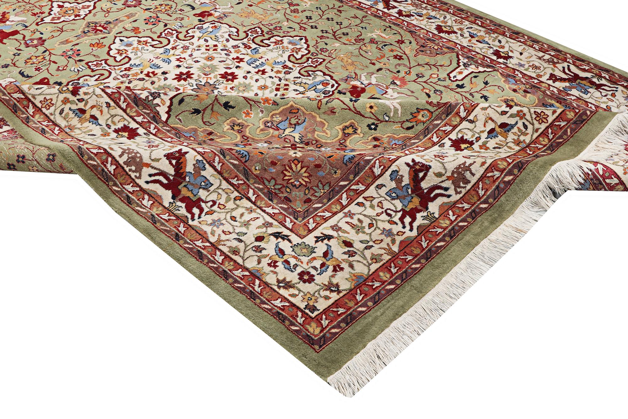 Matta, Sarouk, ca 354 x 256 cm.