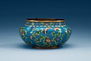 1451. A cloisonné jardiniere, Qing dynasty, 19th Century.