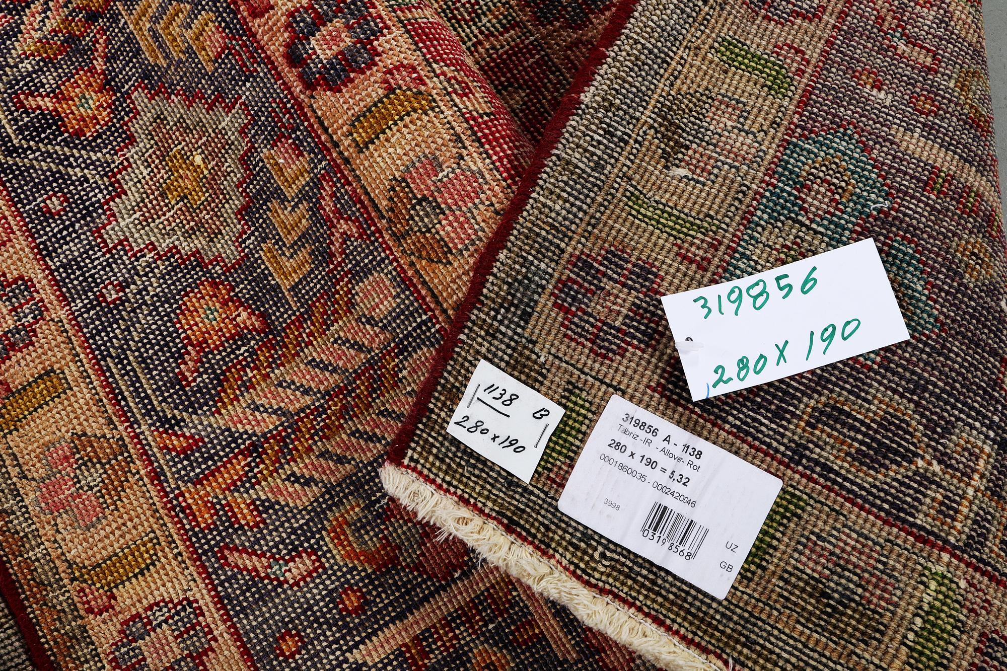 A carpet, Persian, Vintage Design, ca 280 x 190 cm.