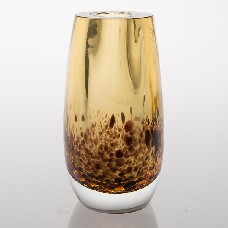 A MURANO GLASS VASE, Formia, Vetro Artistico Murano.