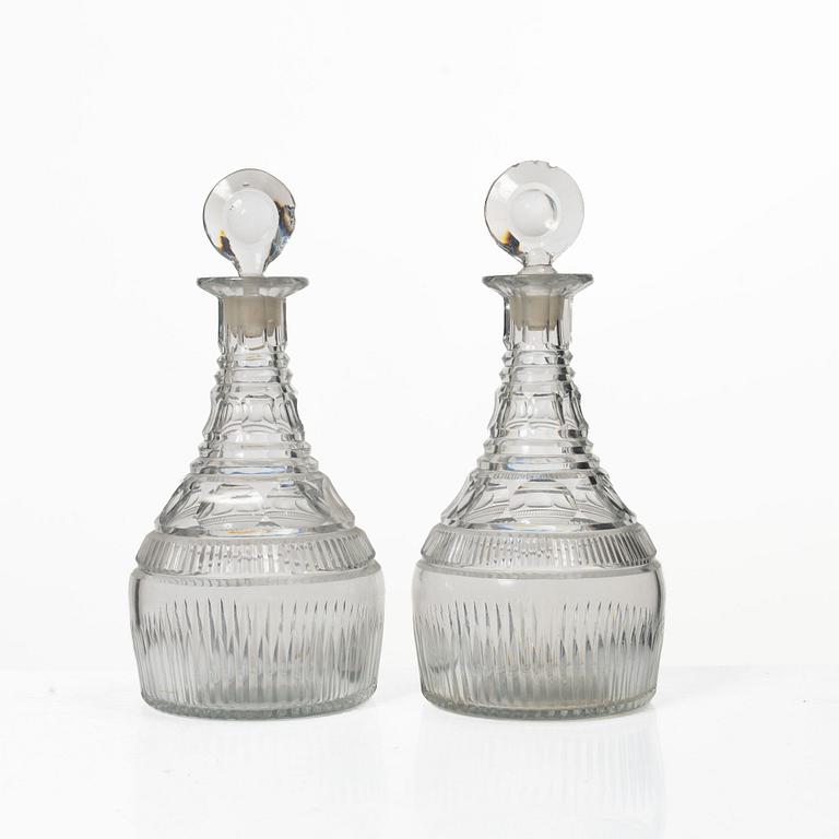 Karaffer, ett par, sannolikt England, glas, 1800-tal.