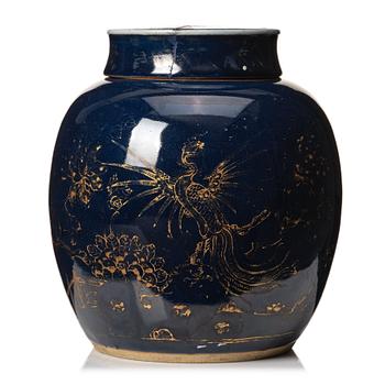 1016. A blue glazed jar with cover, Qing dynasty, 18th Century.