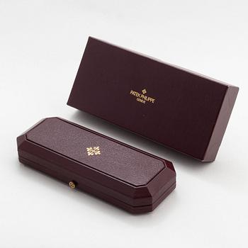 Patek Philippe, Calatrava, "Clous de Paris", wristwatch, 25 mm.