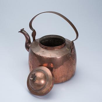 KAFFEKANNOR, 2 st, koppar, 1800-tal.