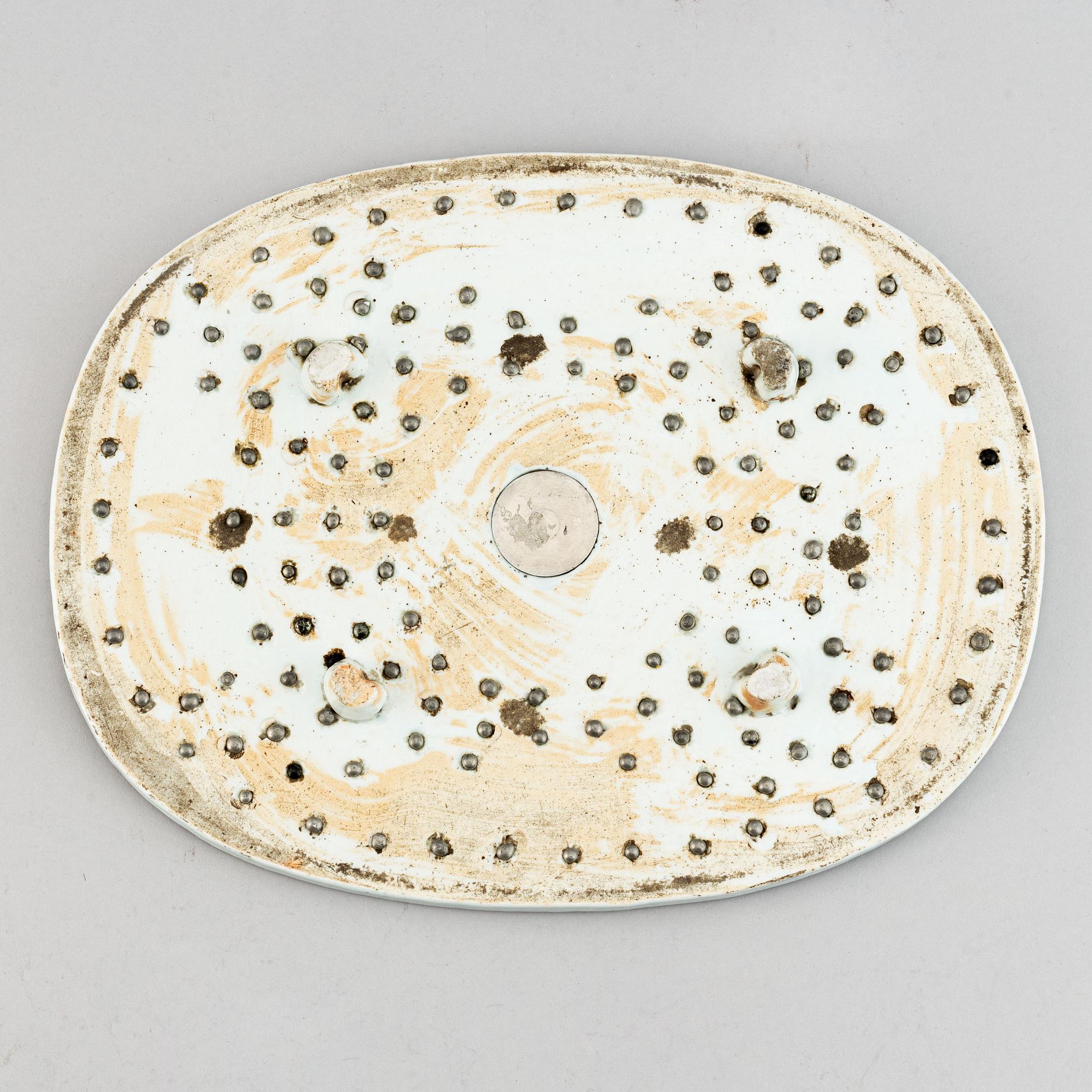 A blue and white strainer, Qingdynasty, Qianlong (1736-95).