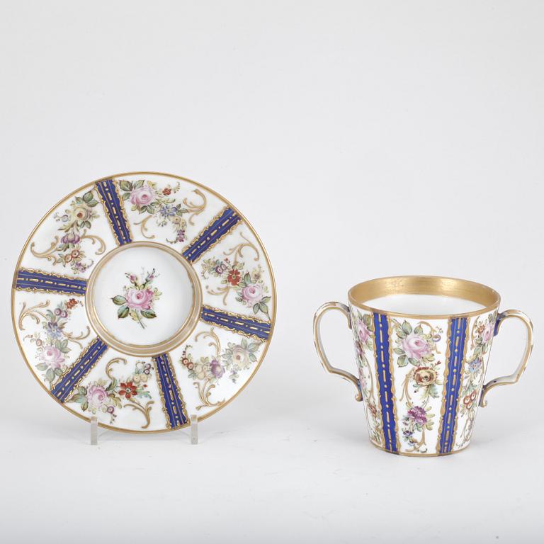 TREMBLEUSE, porslin, Sèvres, Frankrike, 1800-talets slut.