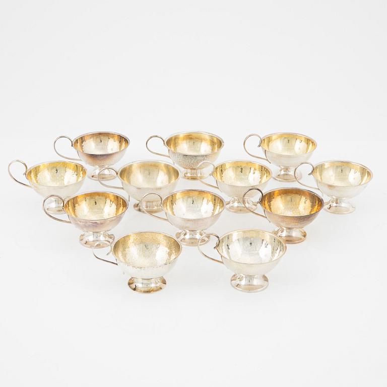 Punschmuggar, 12 st, silver, bl.a. Ceson Guldvaru AB, Göteborg, 1952.