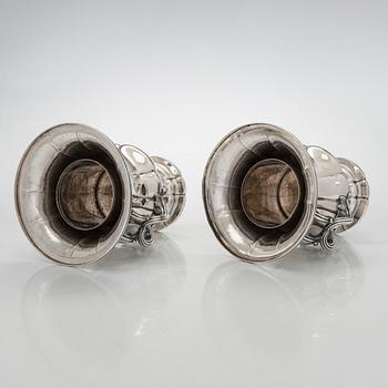 Carl Johan Tegelsten, A pair of Neo-Rococo silver champagne coolers/ vases, maker's mark of Carl Johan Tegelsten, Saint Petersburg 1849.