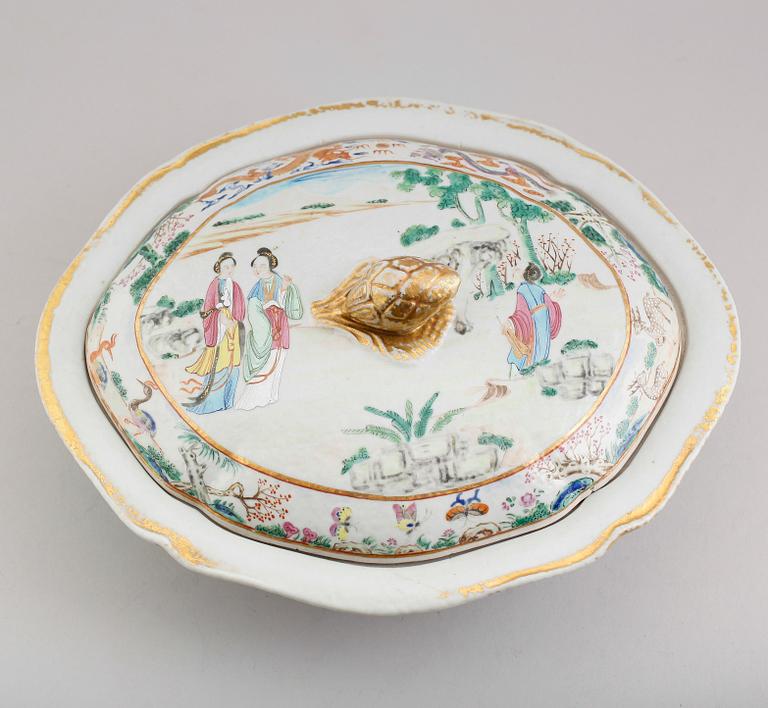 TERRIN, porslin, Kina, 1800-talets mitt.