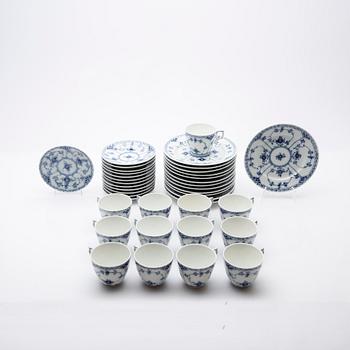 Royal Copenhagen, service pieces, 26 pieces, porcelain, "Musselmalet", Denmark.