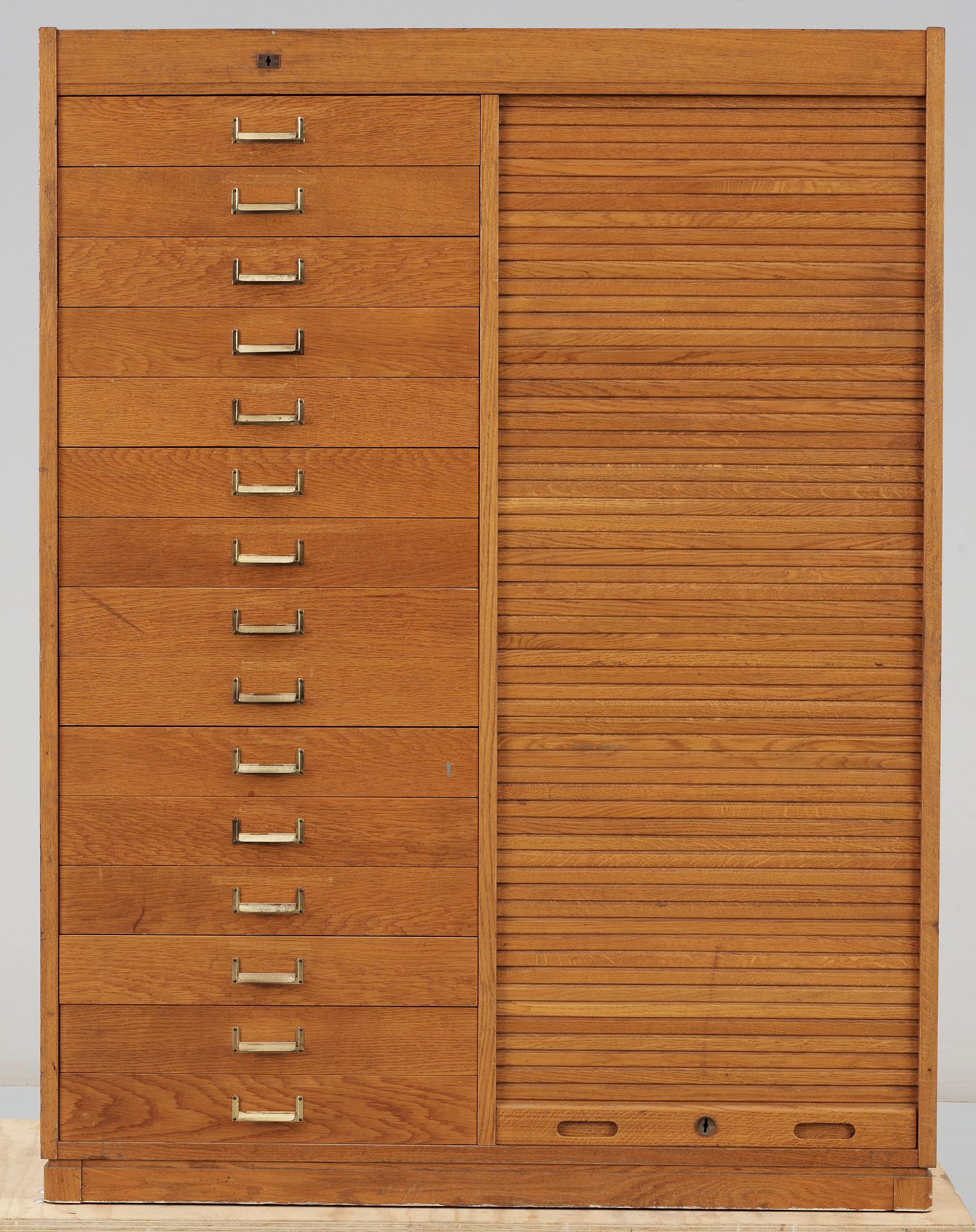 ARKIVSKÅP, 1900-talets första hälft.