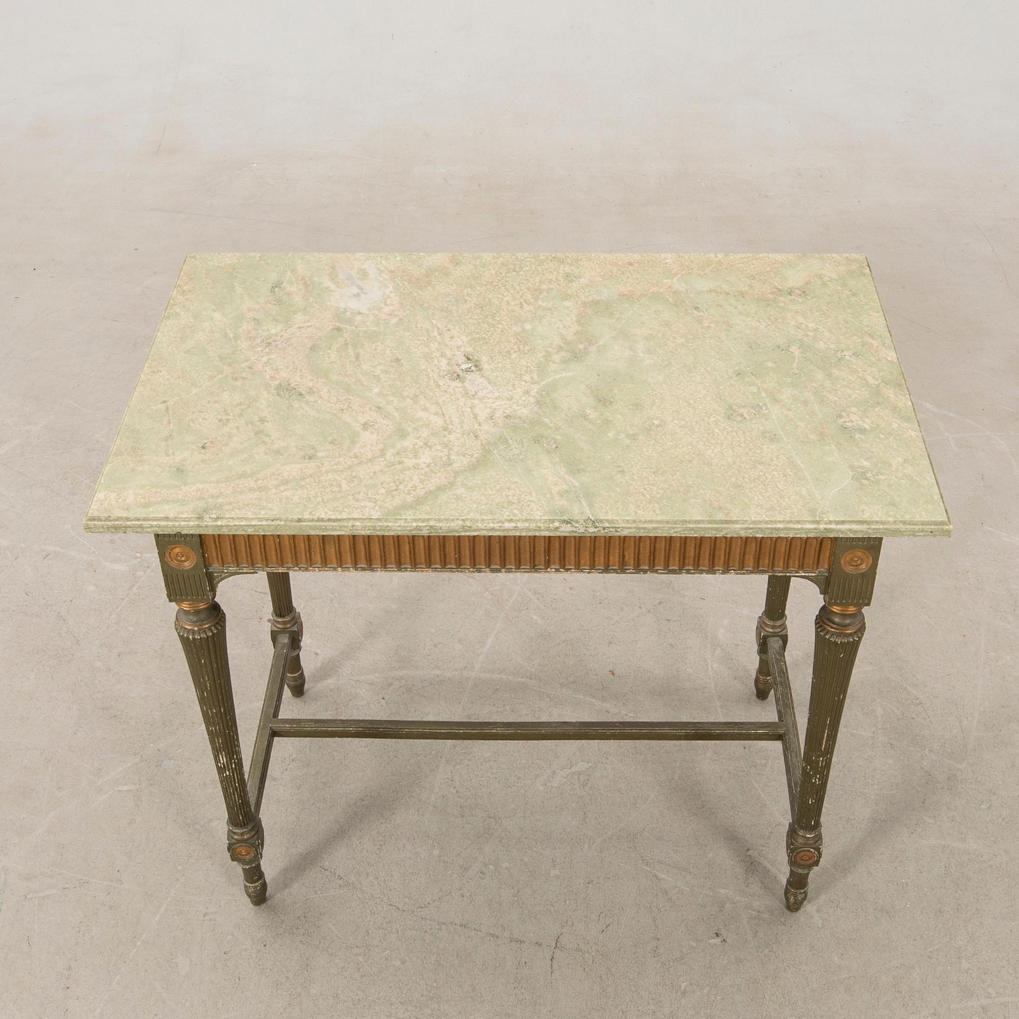 Salon group 3 pcs Gustavian style first half of the 20th century.