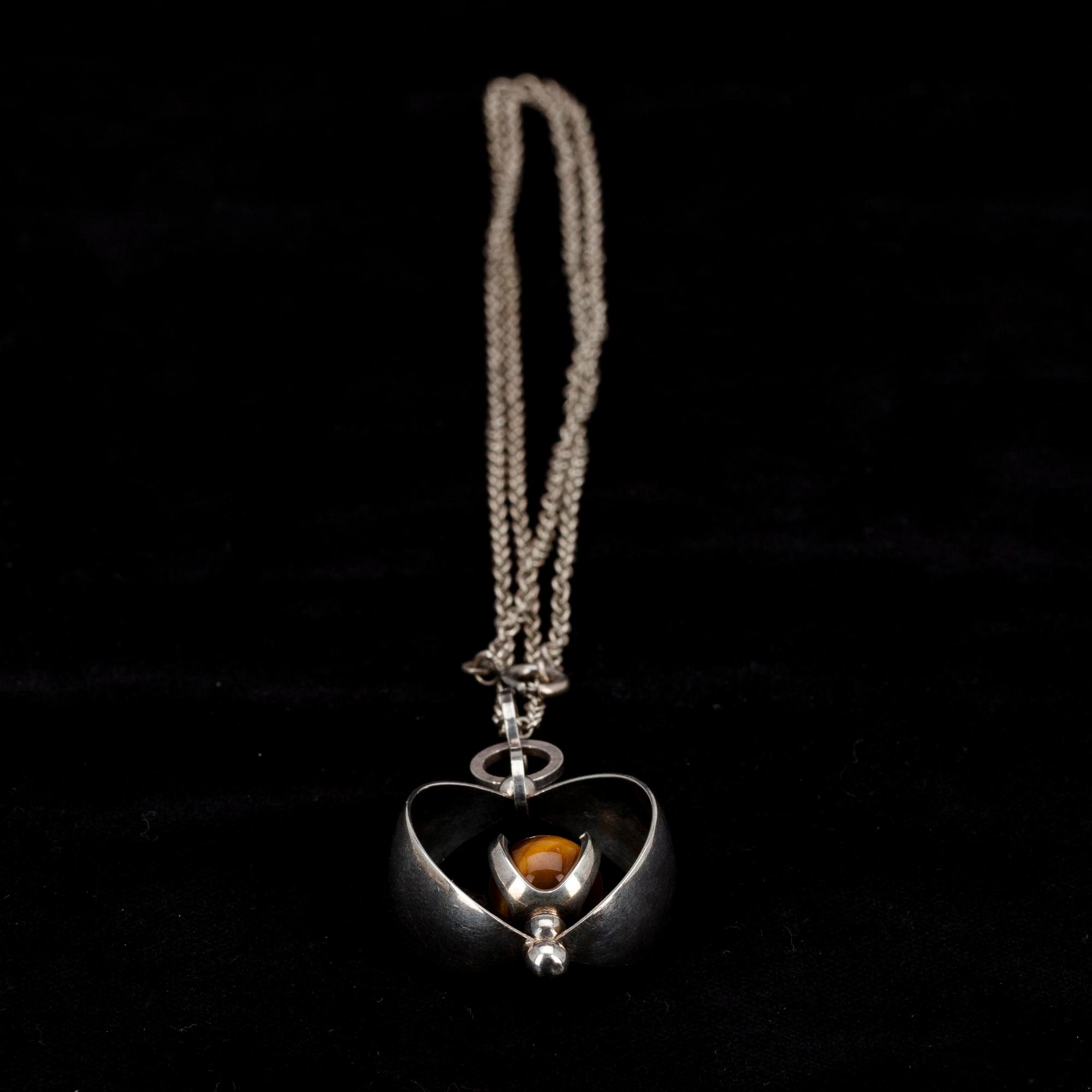 HÄNGE, silver med tigeröga, Elis Kauppi, Kupittaan Kulta 1966.