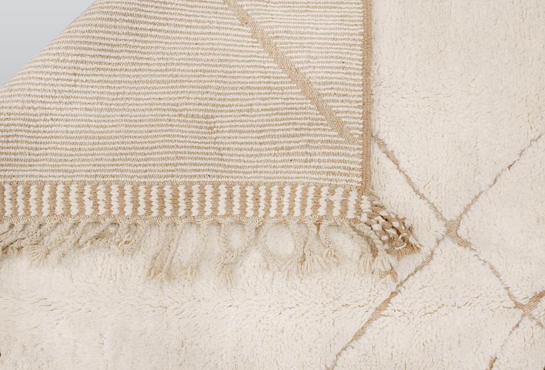 Matta, Marocko, ca 358 x 261 cm.