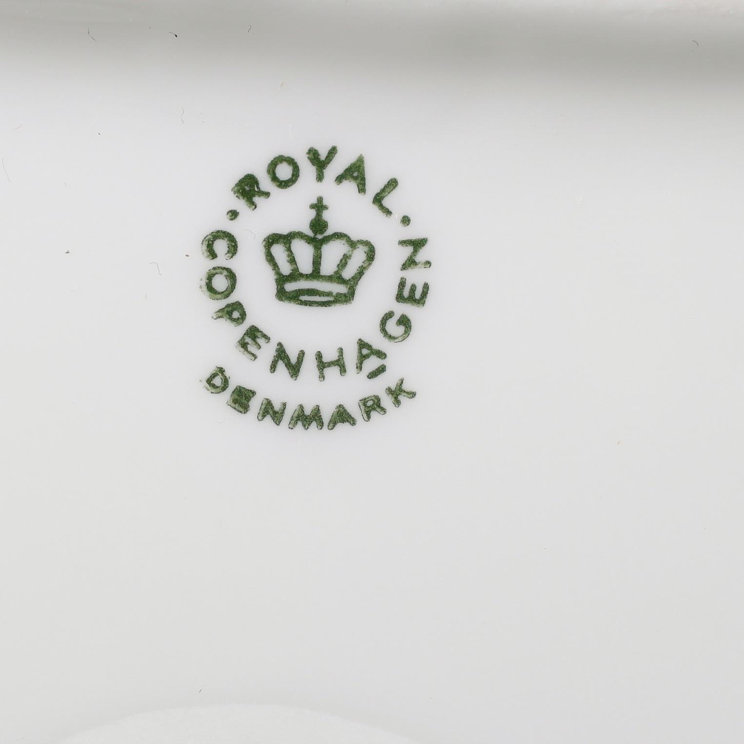 SERVISPORSLIN, 41 delar, "Blå blomst", Royal Copenhagen.