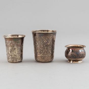 3 russian silver beakers, Moscow 1880-84 and Kiev 1908-26.