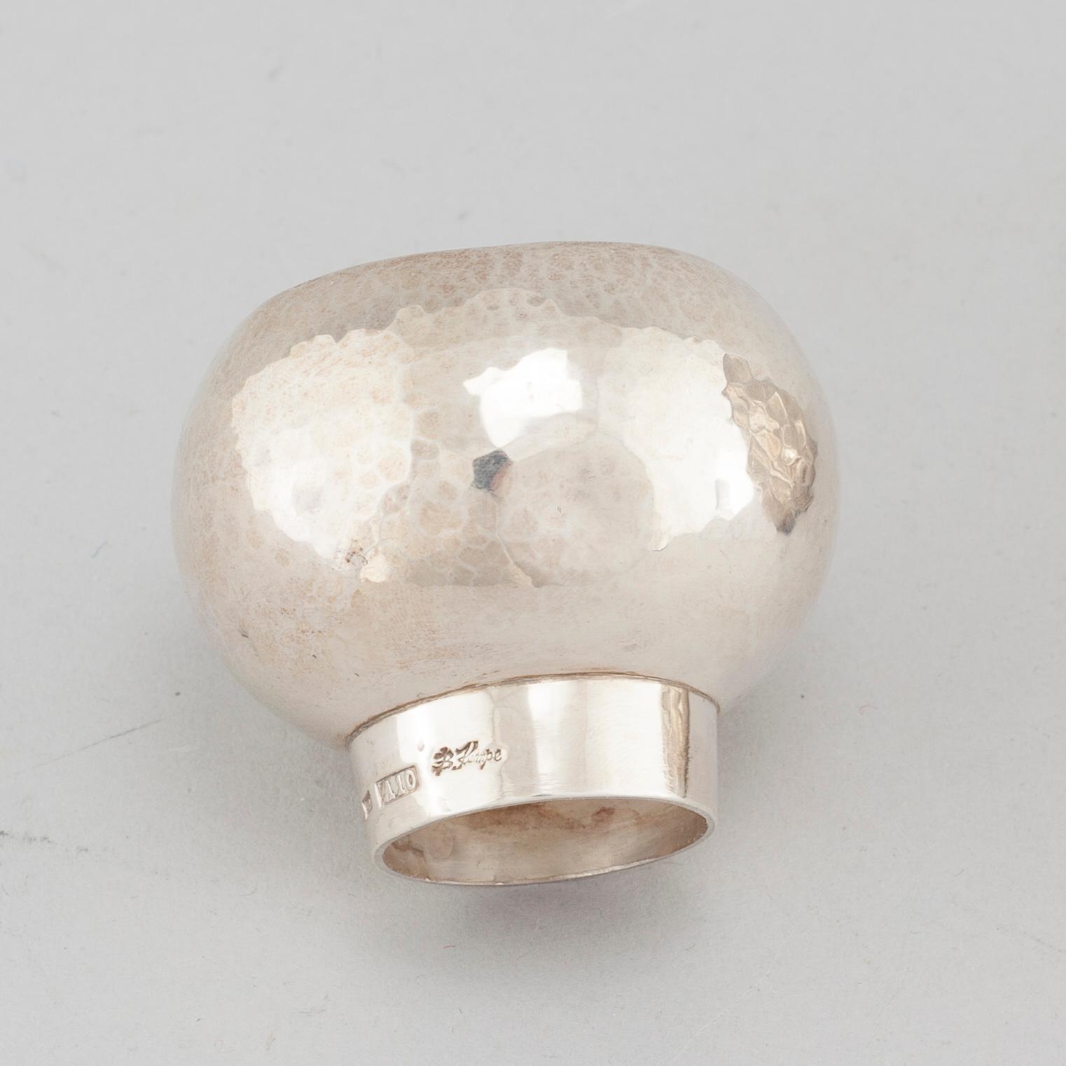 A silver vase and bowl by Bertil Kempe for Corpus, Västerås, 1974 and 1975 respectively.