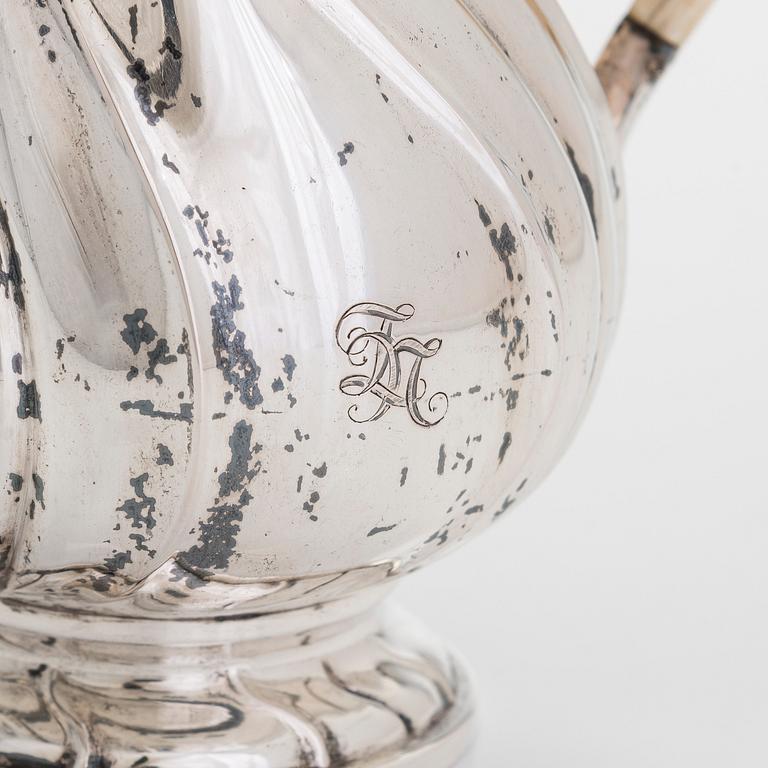Te- och kaffeservis på bricka, silver, totalt 6 delar, silver, Tjeckoslovakien 1929-1941.