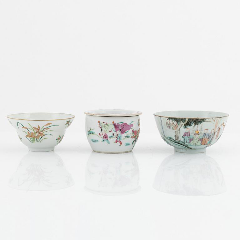Two bowls and a soap cup, porcelain, China, late Qing dynasty.