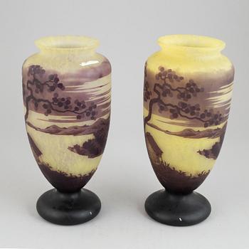 A pair of glass vases, 20th Century.