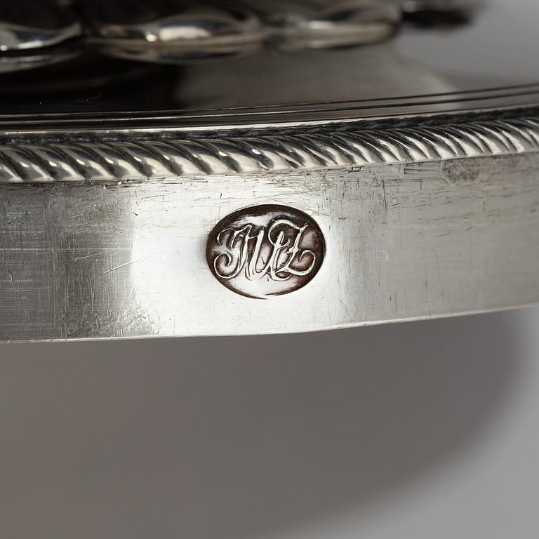 Kilian Kelson, tekanna, silver, Stockholm 1756. Rokoko.