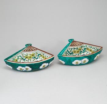 Two Japanese fan shaped bowls, 20th Century.