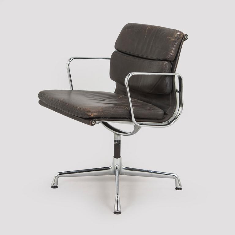 Charles & Ray Eames, kontorsstol, "Soft Pad Chair EA 208", Vitra.