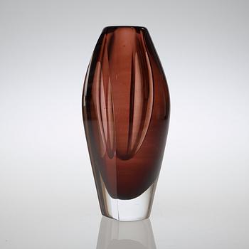 A Mona Morales Schildt glass vase, 'Ventana', Kosta.