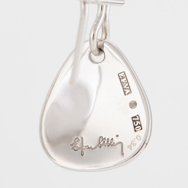 Efva Attling, örhängen, ett par, "Little Rose Petal & Stars Earrings", 18K vitguld med diamanter.