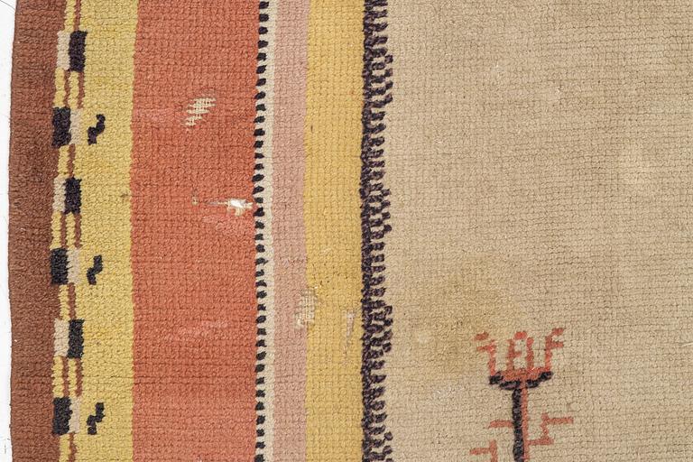 Märtha Gahn, Rug. Flossa, approx. 309 x 252 cm signed MG.