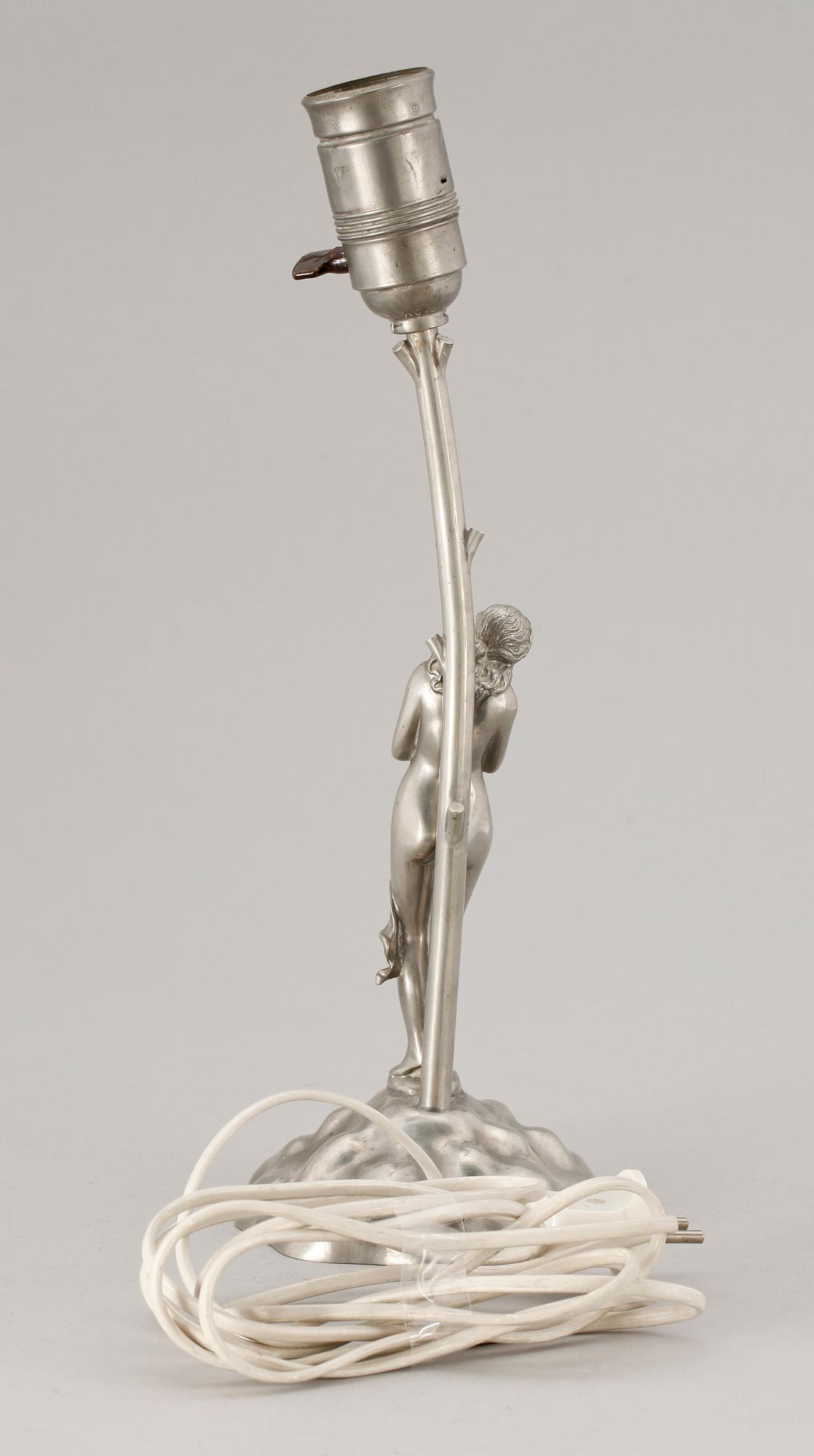 BORDSLAMPA, tenn, jugend, hovjuvelerare Ernst Svedbom, Vetlanda, 1934.