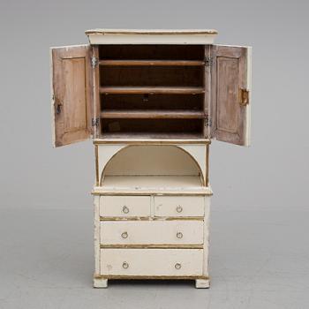 A children's cabinet from the second half of the 19th century.