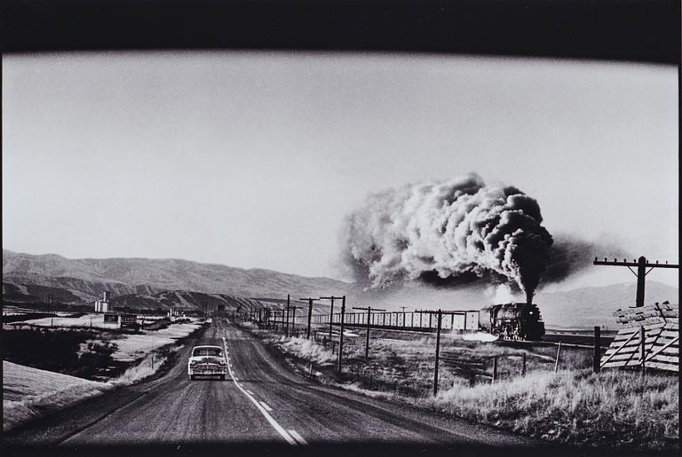 Elliott Erwitt, "Wyoming, USA, 1954".
