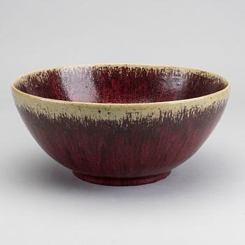 A RUDOLF NILSSON STONEWARE BOWL, Höganäs.