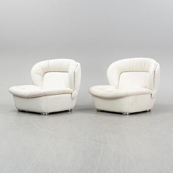 113. Robert Tillberg, a pair of 'Buddha' easy chairs for Viskdalens Möbelindustri, Kinna, Sweden 1970s.