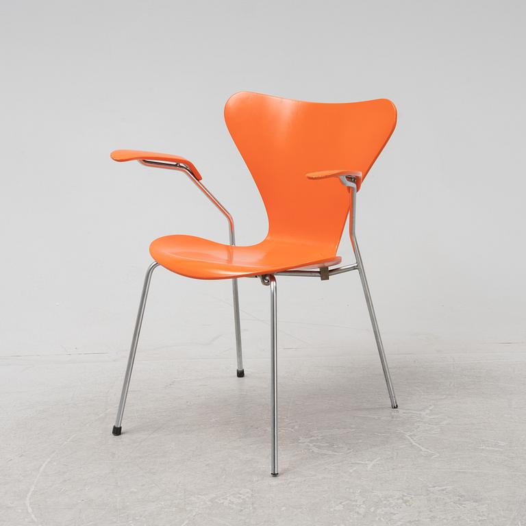 Arne Jacobsen, karmstol, "Sjuan", Fritz Hansen, Danmark.