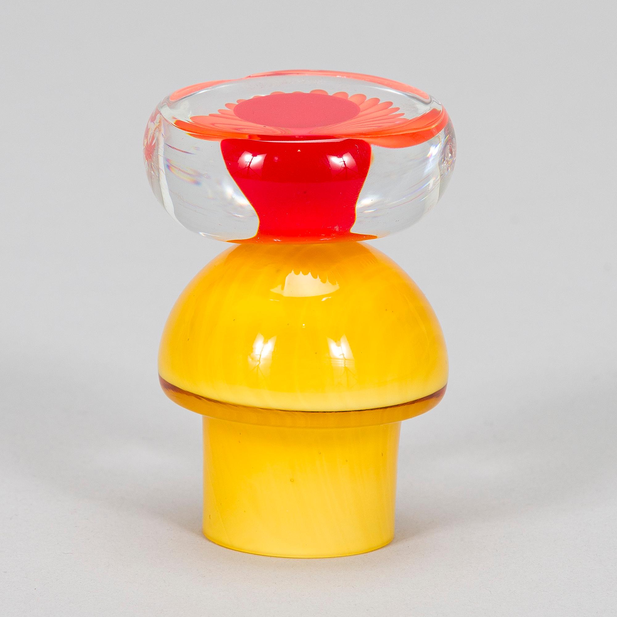 Markku Salo,  a glass sculpture, signed Markku Salo Nuutajärvi Notsjö 1991.