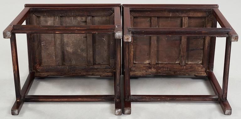 STOLAR, ett par, hardwood. Qingdynastin (1644-1912).